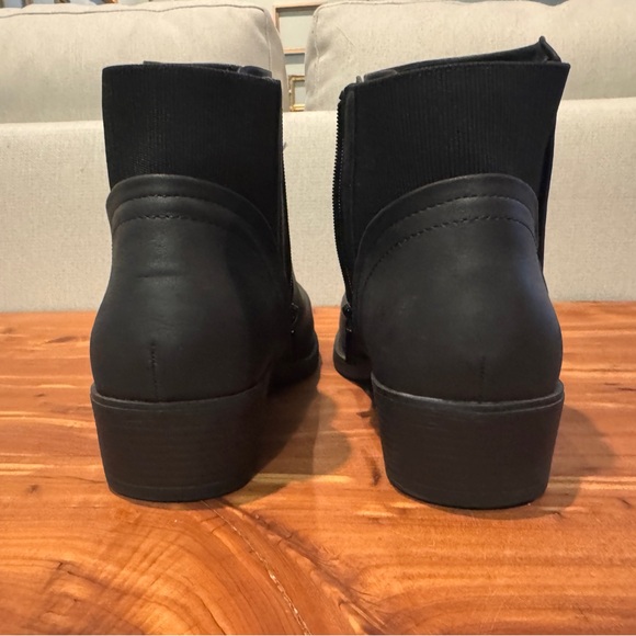 Torrid Chelsea Boot 10WW - Picture 4 of 4